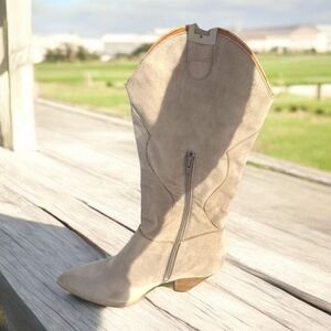 Women Mi.iM Gray Suede High Boots With Heel Size 7.5